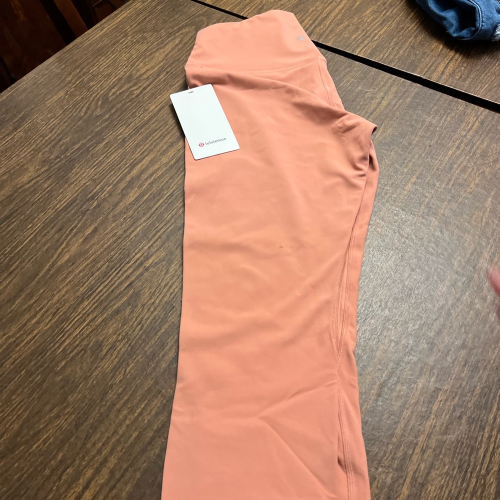 Lululemon cropped leggings 25 inch inseam